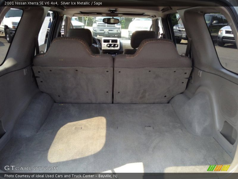  2001 Xterra SE V6 4x4 Trunk