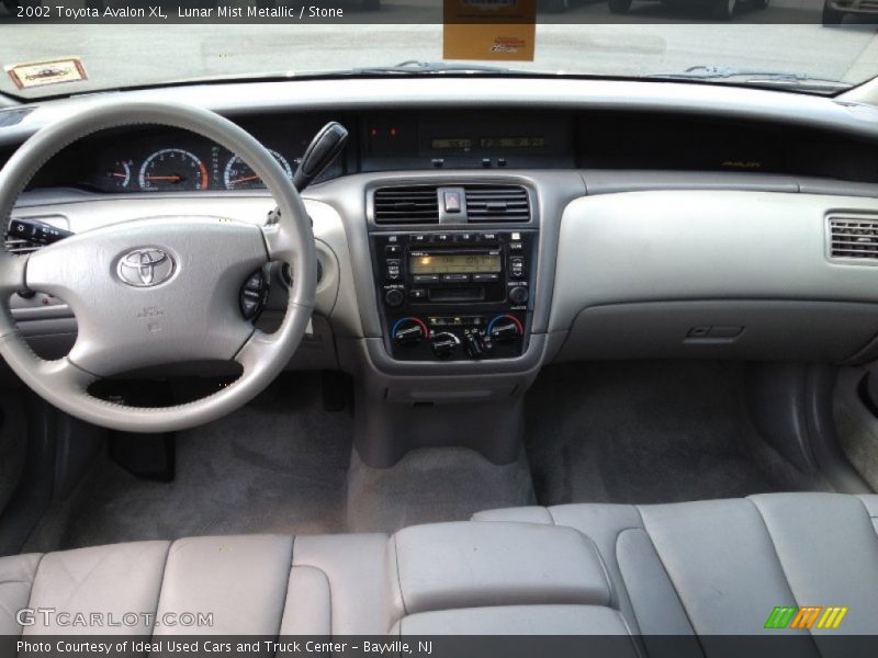 Dashboard of 2002 Avalon XL