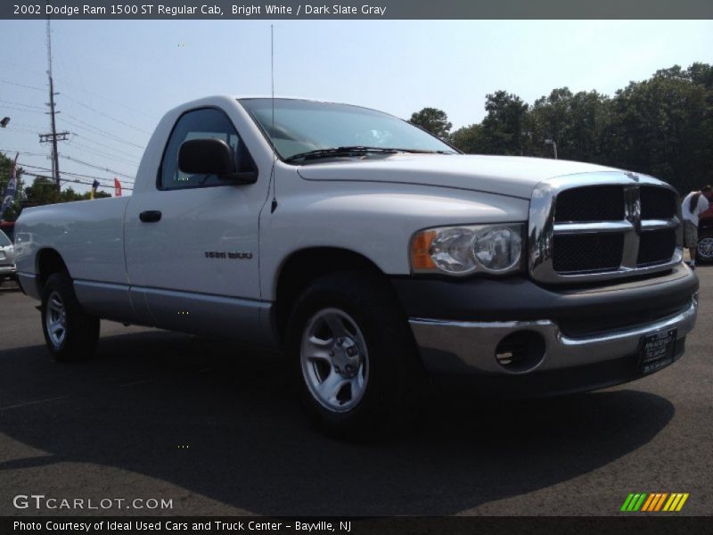 Bright White / Dark Slate Gray 2002 Dodge Ram 1500 ST Regular Cab