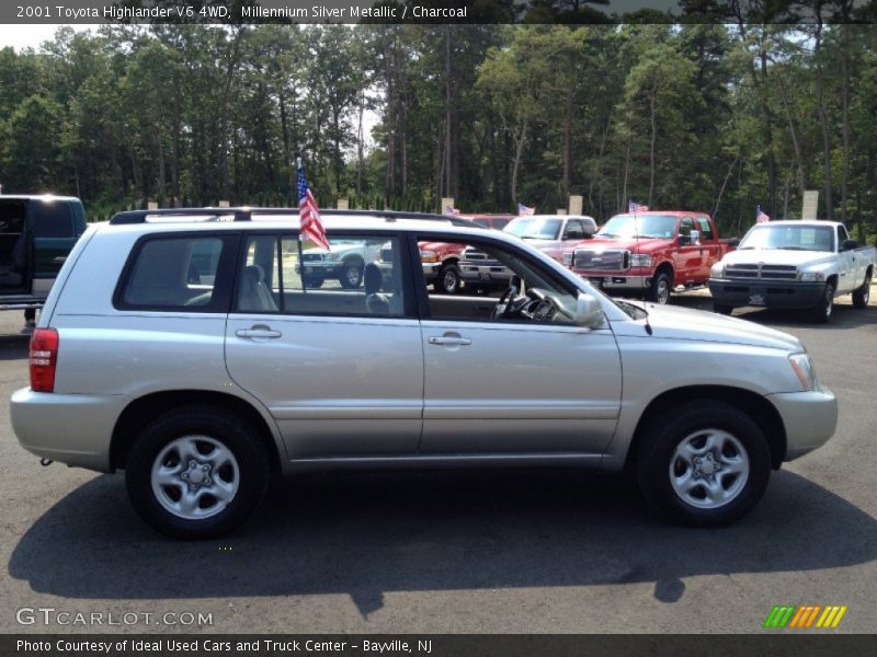 Millennium Silver Metallic / Charcoal 2001 Toyota Highlander V6 4WD