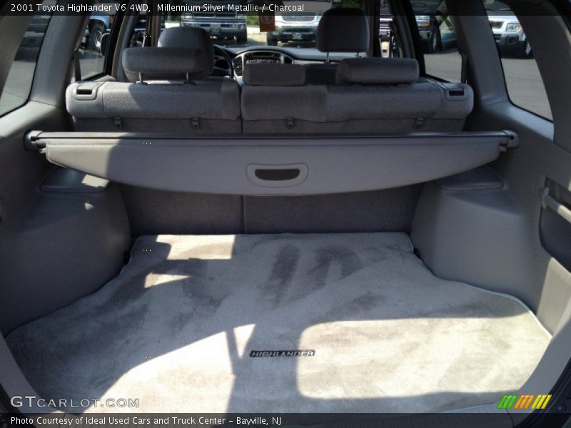 Millennium Silver Metallic / Charcoal 2001 Toyota Highlander V6 4WD