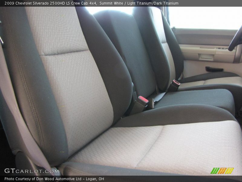 Summit White / Light Titanium/Dark Titanium 2009 Chevrolet Silverado 2500HD LS Crew Cab 4x4
