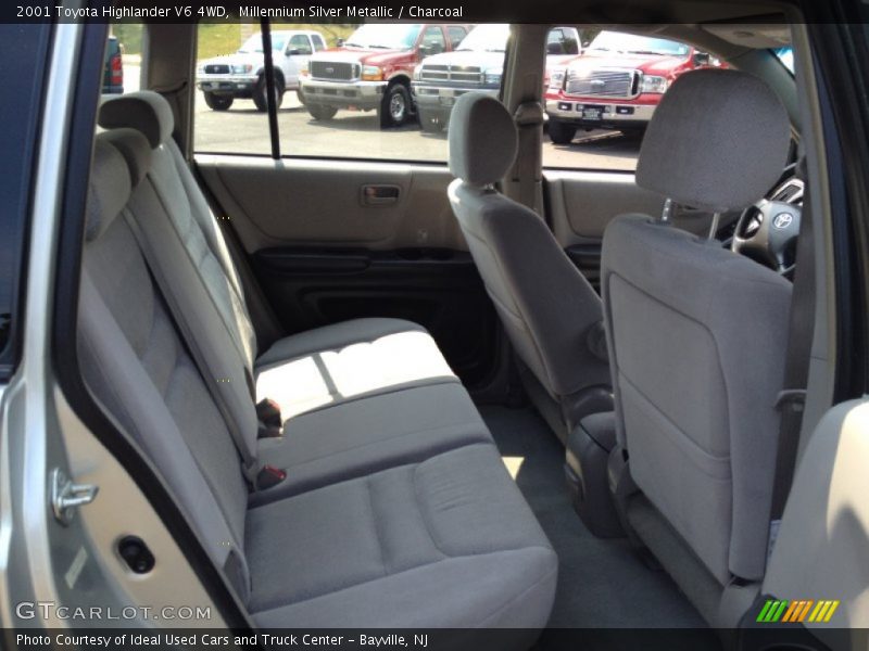 Millennium Silver Metallic / Charcoal 2001 Toyota Highlander V6 4WD