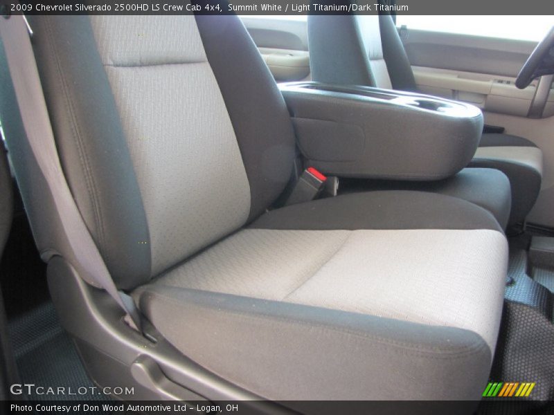 Summit White / Light Titanium/Dark Titanium 2009 Chevrolet Silverado 2500HD LS Crew Cab 4x4