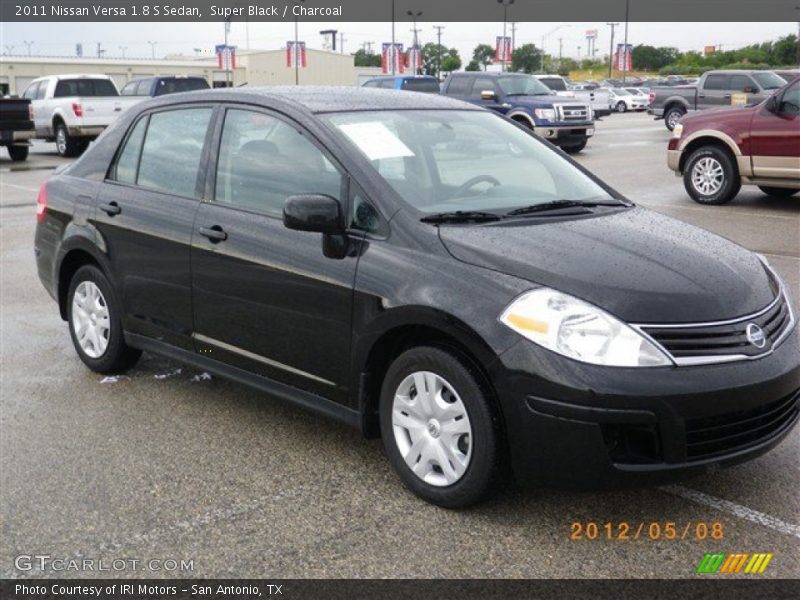 Super Black / Charcoal 2011 Nissan Versa 1.8 S Sedan