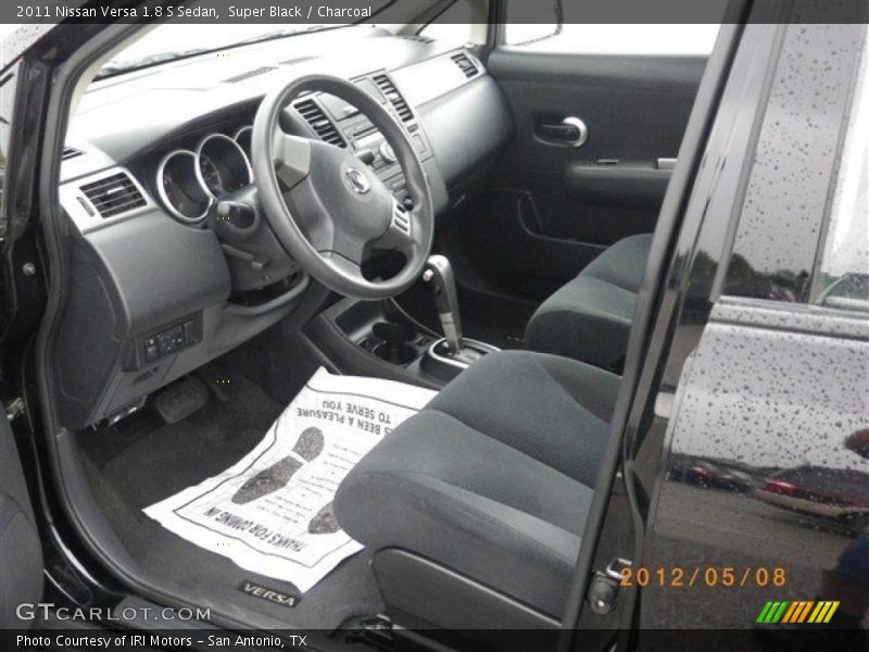 Super Black / Charcoal 2011 Nissan Versa 1.8 S Sedan