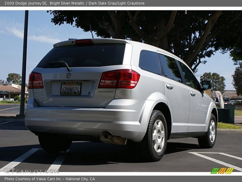 Bright Silver Metallic / Dark Slate Gray/Light Graystone 2009 Dodge Journey SE