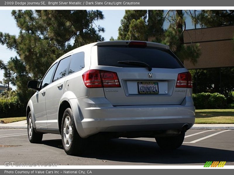 Bright Silver Metallic / Dark Slate Gray/Light Graystone 2009 Dodge Journey SE