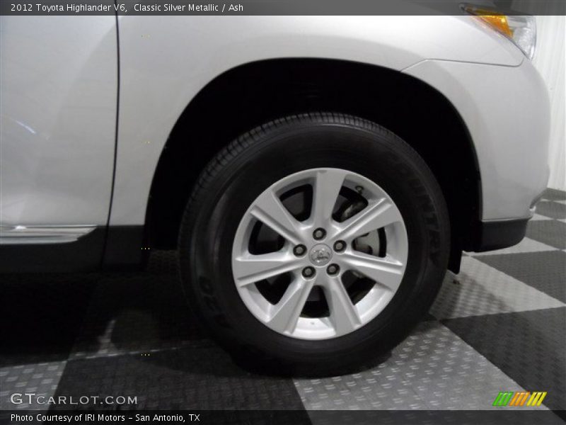 Classic Silver Metallic / Ash 2012 Toyota Highlander V6
