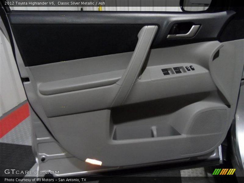 Classic Silver Metallic / Ash 2012 Toyota Highlander V6