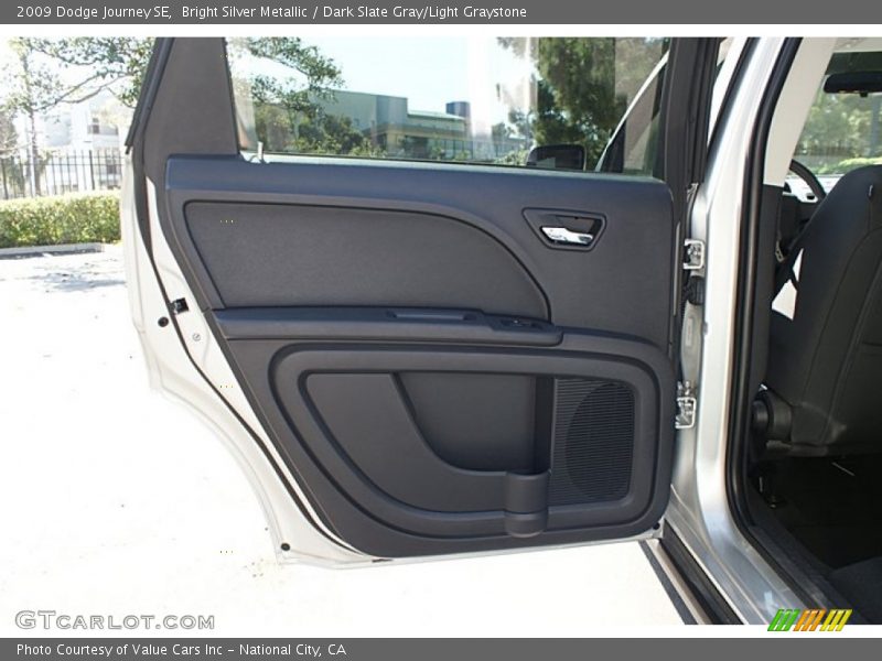 Bright Silver Metallic / Dark Slate Gray/Light Graystone 2009 Dodge Journey SE