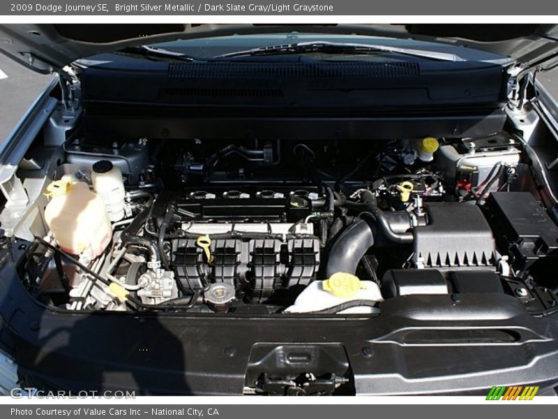 Bright Silver Metallic / Dark Slate Gray/Light Graystone 2009 Dodge Journey SE