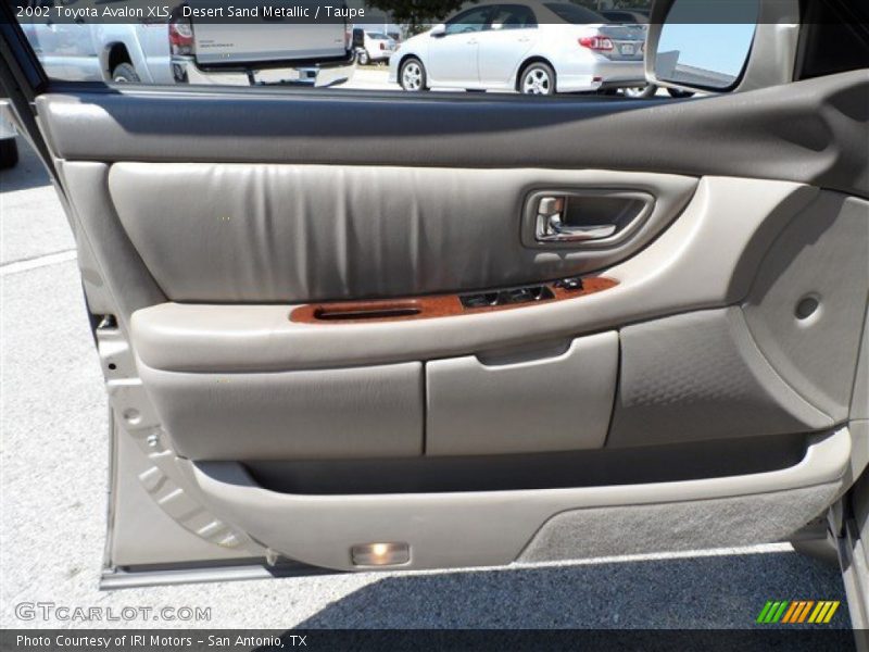 Desert Sand Metallic / Taupe 2002 Toyota Avalon XLS