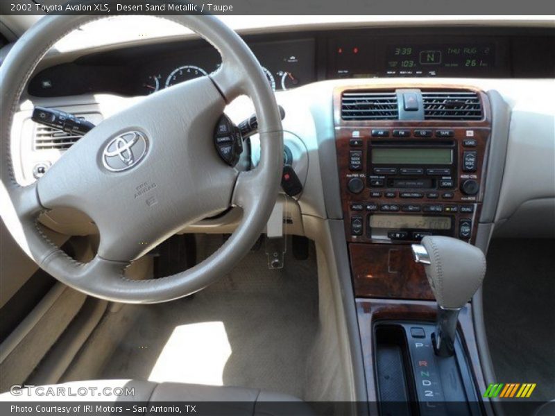 Desert Sand Metallic / Taupe 2002 Toyota Avalon XLS