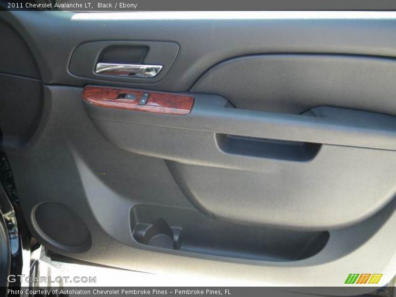 Black / Ebony 2011 Chevrolet Avalanche LT