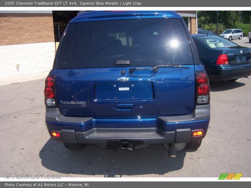 Superior Blue Metallic / Light Gray 2005 Chevrolet TrailBlazer EXT LT 4x4