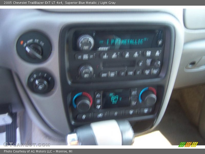 Superior Blue Metallic / Light Gray 2005 Chevrolet TrailBlazer EXT LT 4x4