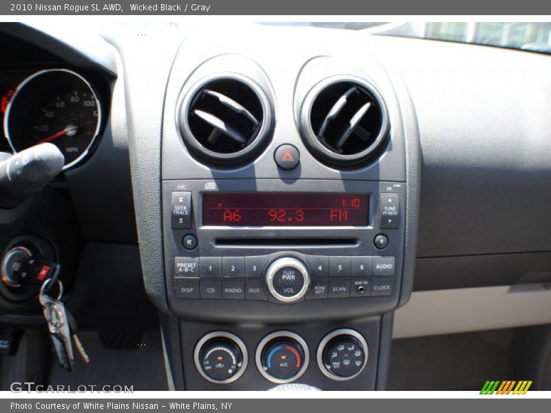 Wicked Black / Gray 2010 Nissan Rogue SL AWD