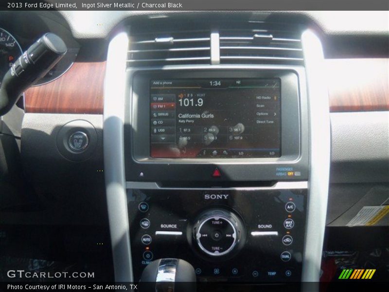 Ingot Silver Metallic / Charcoal Black 2013 Ford Edge Limited