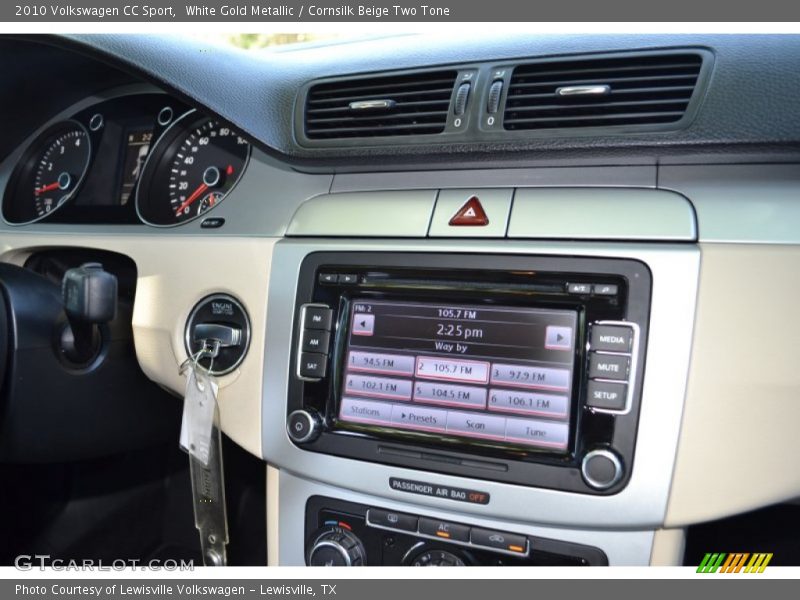 White Gold Metallic / Cornsilk Beige Two Tone 2010 Volkswagen CC Sport