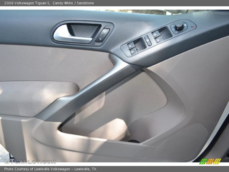 Candy White / Sandstone 2009 Volkswagen Tiguan S