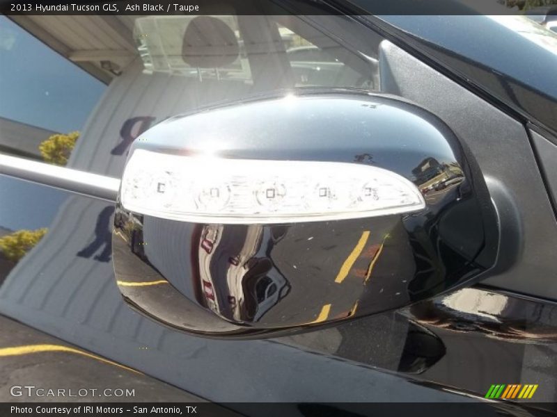 Ash Black / Taupe 2013 Hyundai Tucson GLS