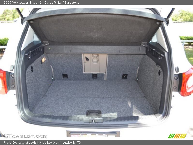 Candy White / Sandstone 2009 Volkswagen Tiguan S