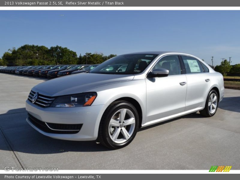 Reflex Silver Metallic / Titan Black 2013 Volkswagen Passat 2.5L SE