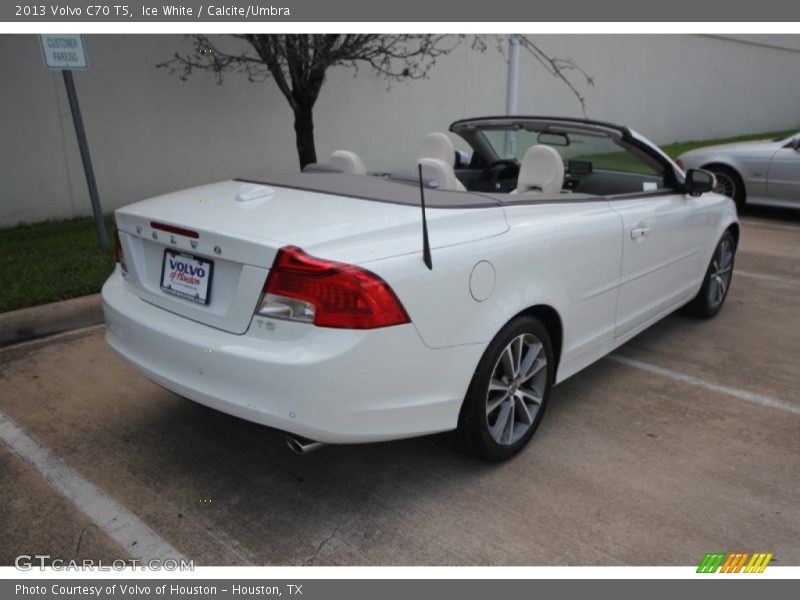 Ice White / Calcite/Umbra 2013 Volvo C70 T5