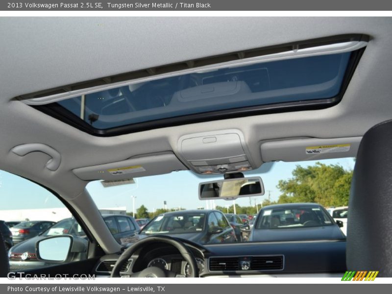 Tungsten Silver Metallic / Titan Black 2013 Volkswagen Passat 2.5L SE