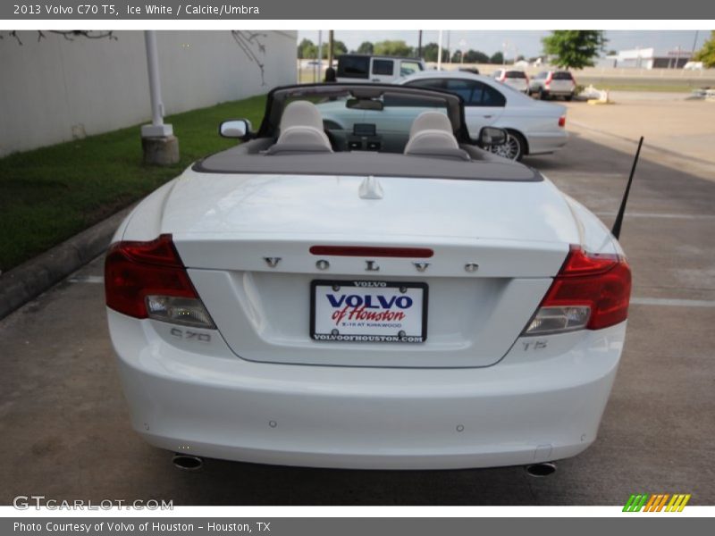 Ice White / Calcite/Umbra 2013 Volvo C70 T5