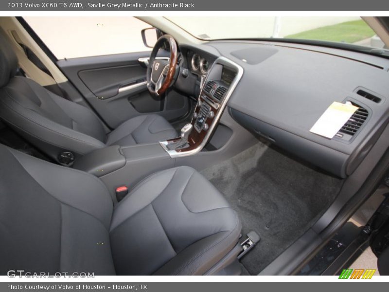 Dashboard of 2013 XC60 T6 AWD