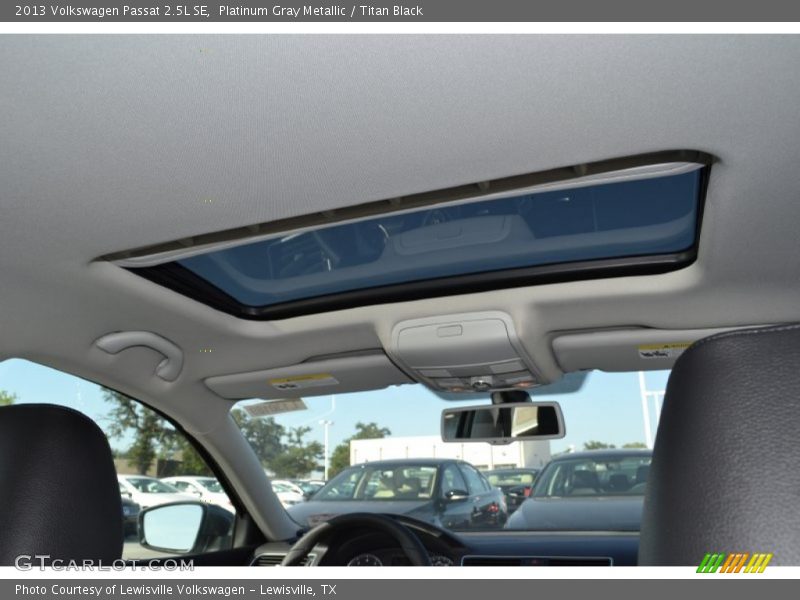 Platinum Gray Metallic / Titan Black 2013 Volkswagen Passat 2.5L SE