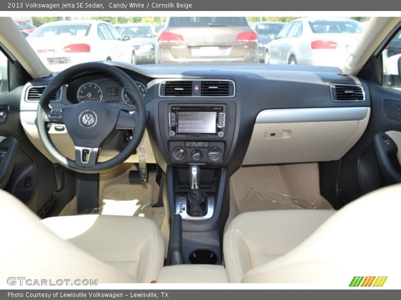 Candy White / Cornsilk Beige 2013 Volkswagen Jetta SE Sedan