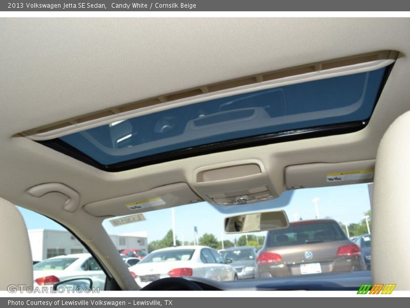 Candy White / Cornsilk Beige 2013 Volkswagen Jetta SE Sedan