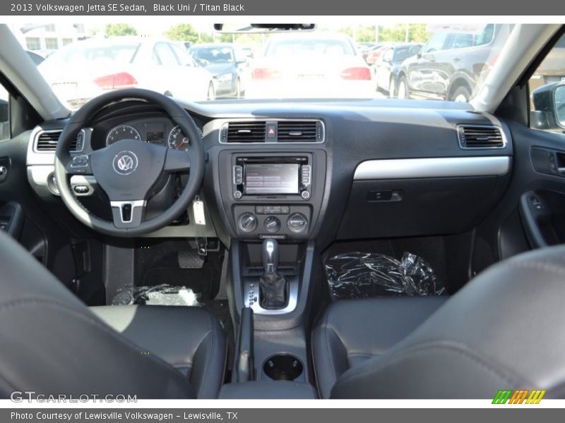 Black Uni / Titan Black 2013 Volkswagen Jetta SE Sedan