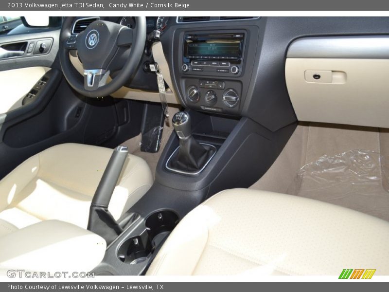 Candy White / Cornsilk Beige 2013 Volkswagen Jetta TDI Sedan
