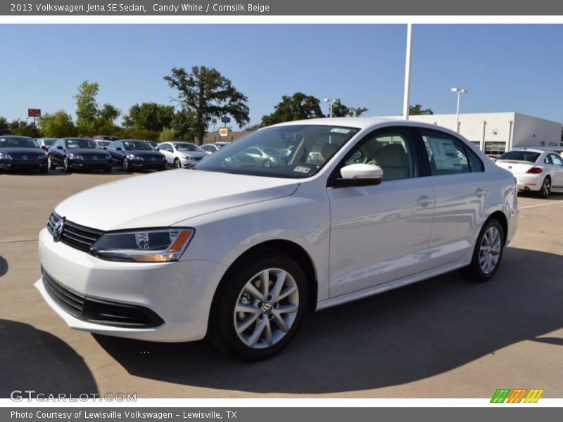 Candy White / Cornsilk Beige 2013 Volkswagen Jetta SE Sedan