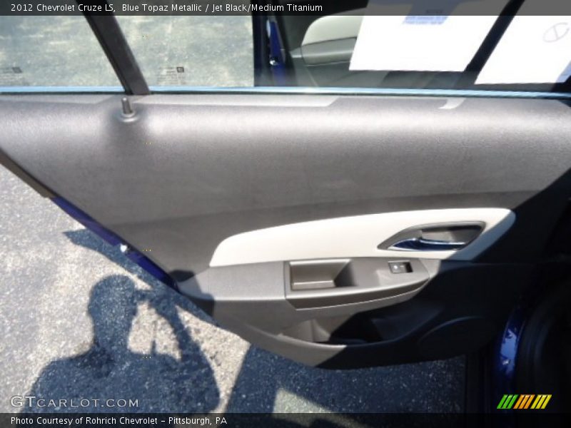 Blue Topaz Metallic / Jet Black/Medium Titanium 2012 Chevrolet Cruze LS