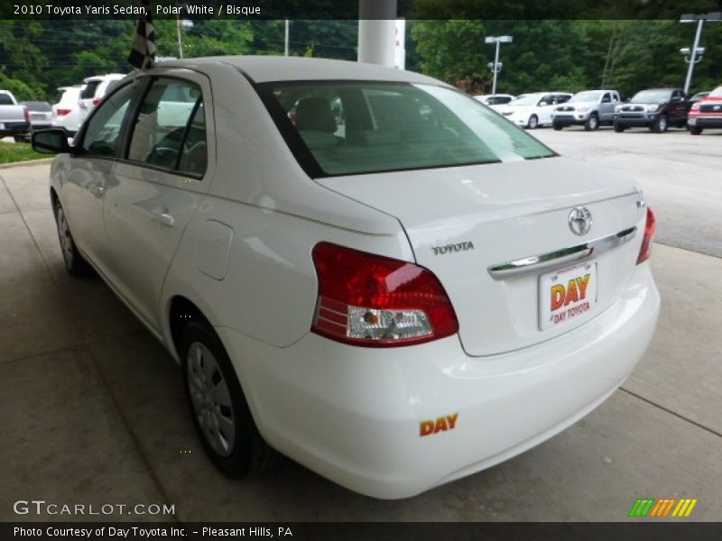 Polar White / Bisque 2010 Toyota Yaris Sedan