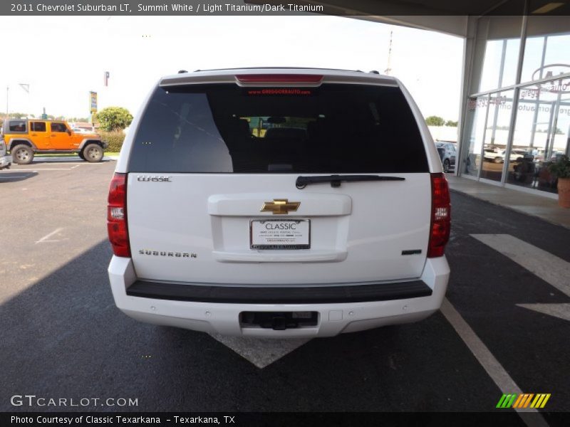 Summit White / Light Titanium/Dark Titanium 2011 Chevrolet Suburban LT