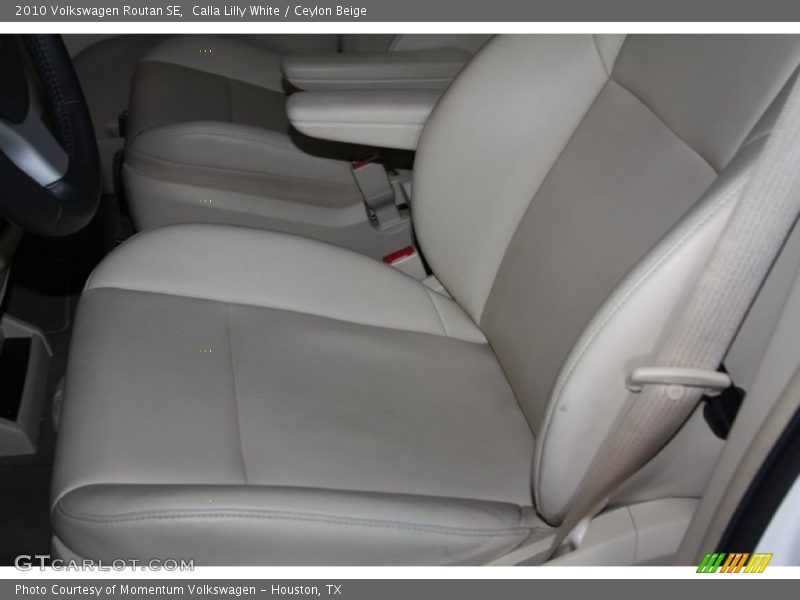 Calla Lilly White / Ceylon Beige 2010 Volkswagen Routan SE