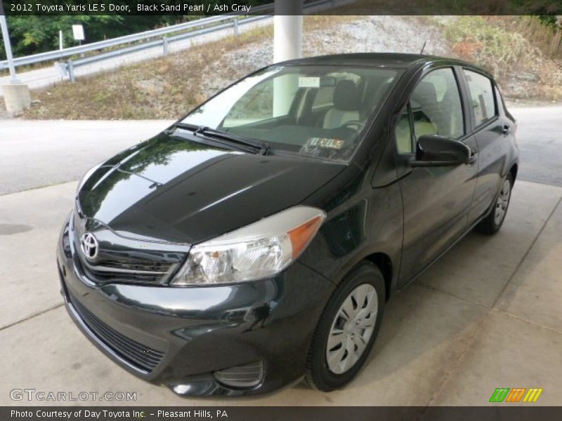 Black Sand Pearl / Ash Gray 2012 Toyota Yaris LE 5 Door