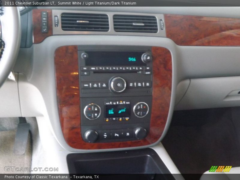 Summit White / Light Titanium/Dark Titanium 2011 Chevrolet Suburban LT