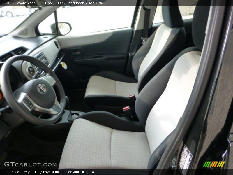Black Sand Pearl / Ash Gray 2012 Toyota Yaris LE 5 Door