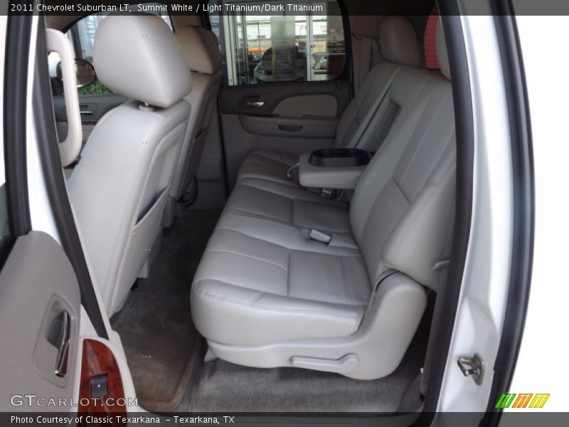 Summit White / Light Titanium/Dark Titanium 2011 Chevrolet Suburban LT