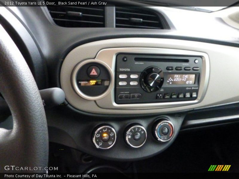 Black Sand Pearl / Ash Gray 2012 Toyota Yaris LE 5 Door
