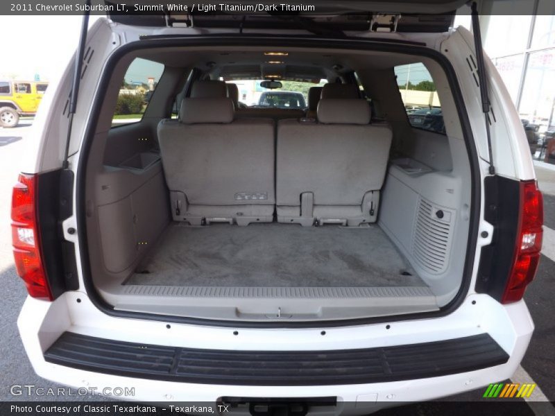 Summit White / Light Titanium/Dark Titanium 2011 Chevrolet Suburban LT