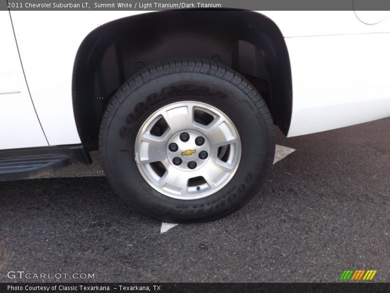 Summit White / Light Titanium/Dark Titanium 2011 Chevrolet Suburban LT
