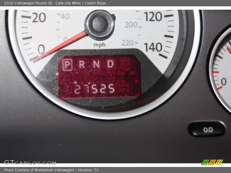 Calla Lilly White / Ceylon Beige 2010 Volkswagen Routan SE